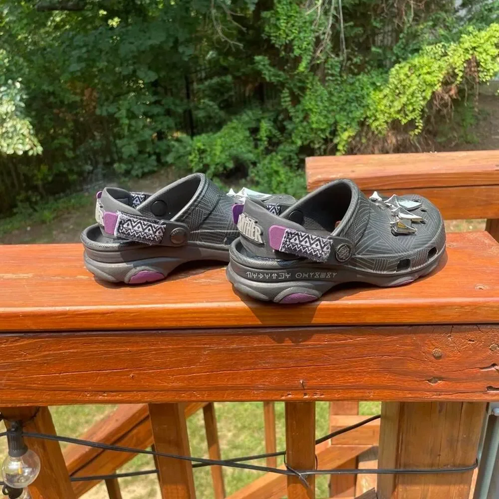 Youth 1 Crocs x Marvel Black Panther Black and Silver Clogs